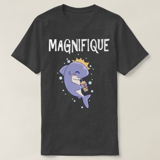Sweet shark enjoys its bubble tea wonderfully magn tシャツ (デザイン正面)