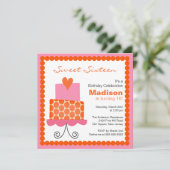 Sweet sixteenのオレンジ及びピンクのケーキの誕生日の招待 招待状 (スタンド正面)