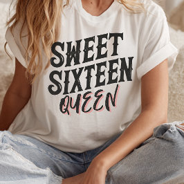 Sweet sixteenはっきりしたクイーンブラック&赤面タイポグラフィ tシャツ