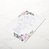 Sweet sixteenティアララベンダーフラワーズシルバー 箔招待状 (回転した状態)