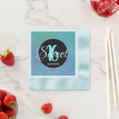 Sweet sixteen誕生日ティール（緑がかった色）アクアグリッターモノグラム 縁ありカクテルナプキン (インサイチュ)