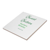 Sweet Sixteen green name date calligraphy boho ret タイル (側面)