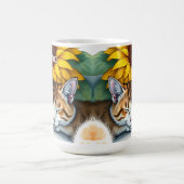 Sweet Sleepy Kitty Cat and Sunflowers Personalized コーヒーマグカップ (中央)