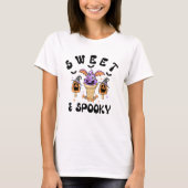 Sweet & Spooky Retro Halloween Ice Cream Cones Tシャツ (正面)