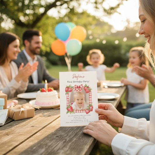 Sweet Strawberry Photo Card First Birthday 招待状