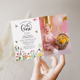 「Sweet to Bee」ワイルドフラワーとマルハナバチの1歳の誕生日 招待状