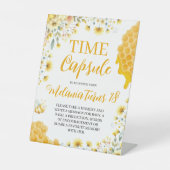 Sweet to Bee One First Birthday Invite 台座サイン (正面)