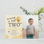 Sweet to Bee Two Honeycomb Bees 2nd Birthday Photo 招待状 (スタンド正面)