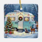 Sweet Woodland Camper Winter Scene Christmas セラミックオーナメント (正面)