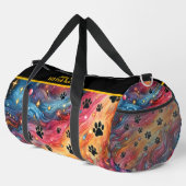 Swirling Cosmic Paw Print Monogram Personalize ダッフルバッグ (右コーナー)
