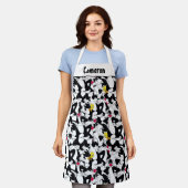 SYLVESTER™およびTWEETY™パターン エプロン (着用した状態)