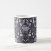 Symmetrical dark purple floral pattern コーヒーマグカップ (中央)