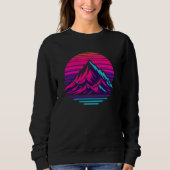 Synthwave Mountain Sweatshirt – Retro Sunset Stree スウェットシャツ (正面)