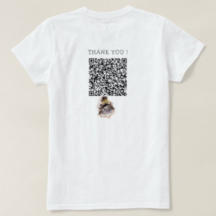 TおもしろいシャツとよくはしゃぐダチョウとQRコード Tシャツ