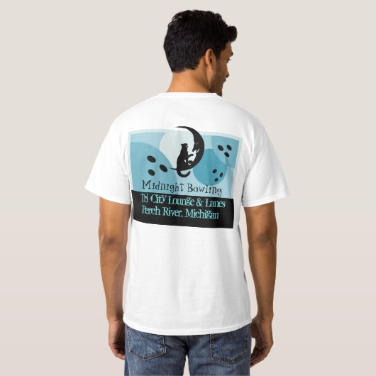 tのレトロのスタイルのボーリング・ボールのボウリングをする人、クリケットの投手の真夜中ボール tシャツ (裏面フル)