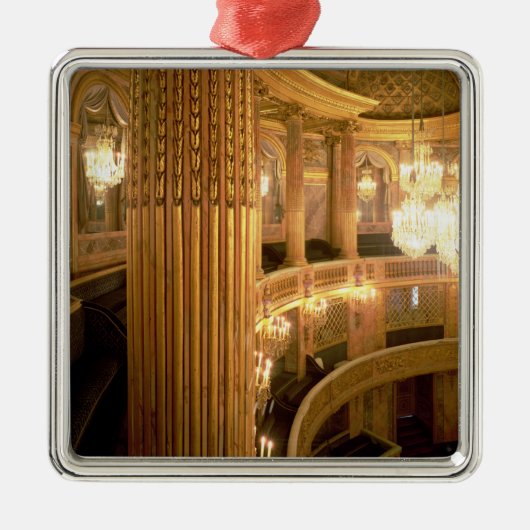 tの方に見るオペラハウスの内部の眺め メタルオーナメント (正面)