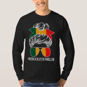 TのMessy Bun Hairアフリカ系アメリカ人スクールカウンセラー Tシャツ
