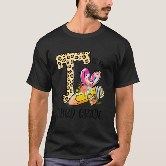 Tは3年生の先生ヒョウの1日目 Tシャツ (正面)