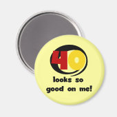 Tシャツとギフトは40個見える マグネット (正面/裏面)