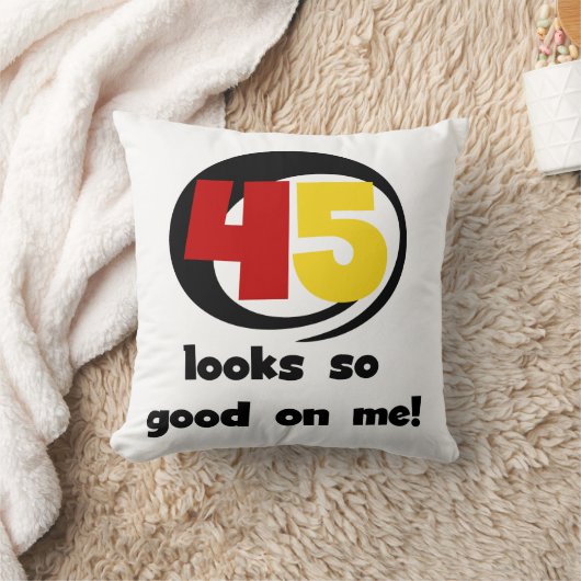 Tシャツとギフトは45個見える クッション (ブランケット)