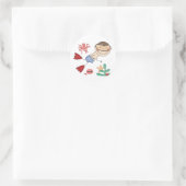 Tシャツとギフトを泳ぐ少年 ラウンドシール (バッグ)