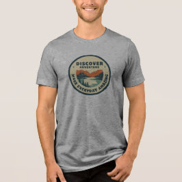 TシャツにプリントされたDiscover Adventureロゴ トライブレンドTシャツ