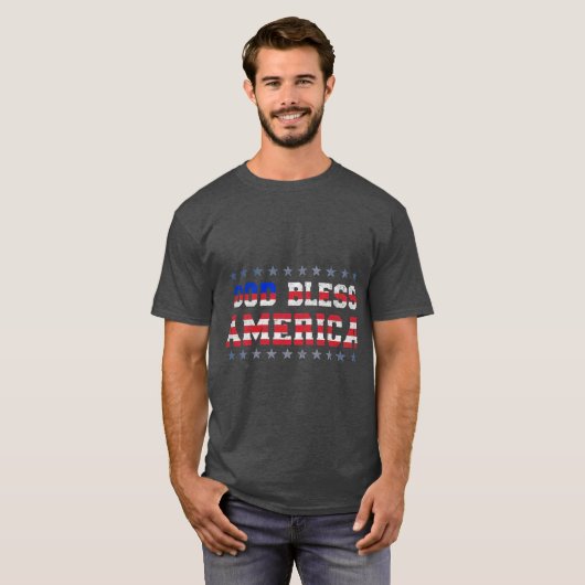 Tシャツのデザインと文字"God Bless America"。 Tシャツ (正面フル)