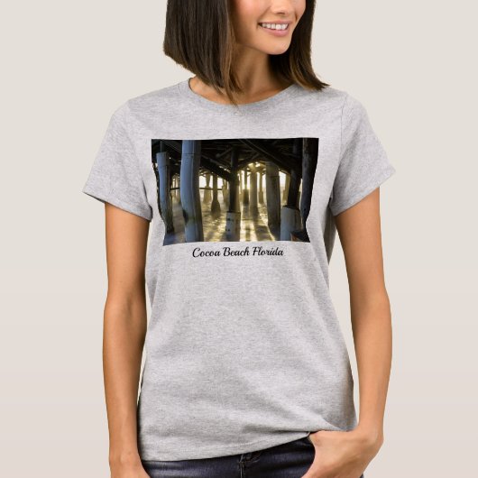 Tシャツの光が金色に輝く Tシャツ (正面)