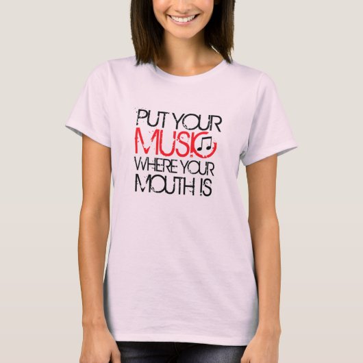 Tシャツの口に音楽を入れる Tシャツ (正面)
