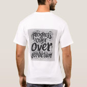 Tシャツの完成やる気を起こさせるに向けて進歩する。 Tシャツ (裏面)