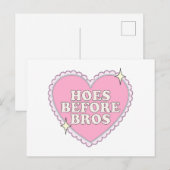 Tシャツの裾を引く ポストカード (正面/裏面)