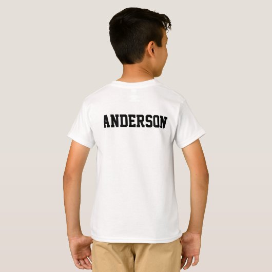 Tシャツを苦闘しているパーソナライズな男の子 Tシャツ (裏面フル)