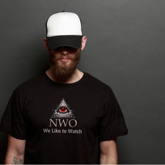 Tシャツを見るのが好きなWatchful Illuminati NWO Tシャツ