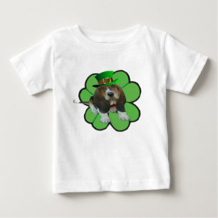 Tシャツバスセットハウンドハッピーセントパトリックのクローバー ベビーTシャツ