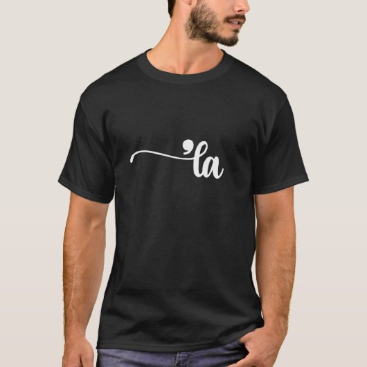 Tシャツ会長のComma La Kamala Harris Tシャツ (正面)