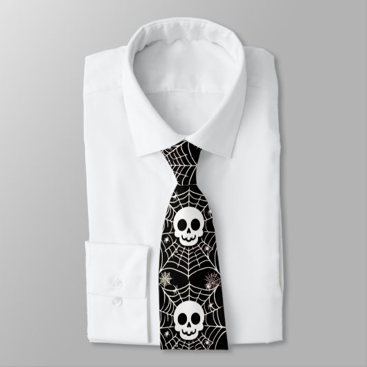 Tシャツ ネクタイ (タイ)