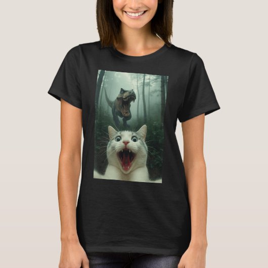 Tレックス恐竜と撮る白猫の自撮り、 猫好きさんに Tシャツ (正面)