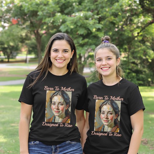 T生まれ型を上昇するように設計された母型 Tシャツ