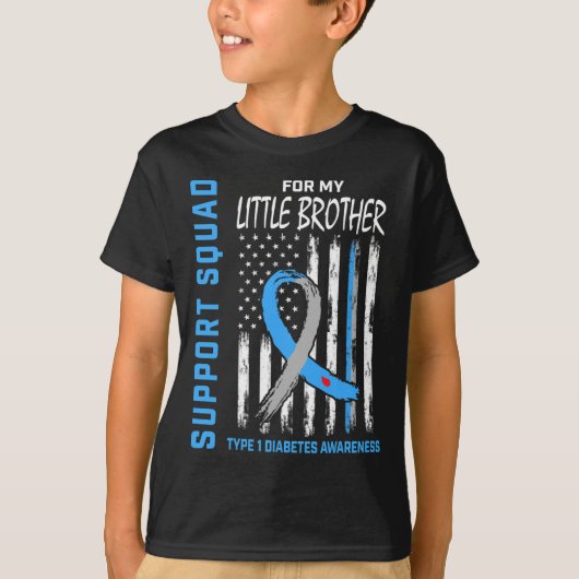 T1d認識度フラッグLittle Brotherタイプ1糖尿病 Tシャツ (正面)