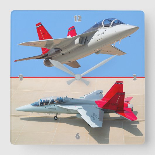 T-7Aレッドホーク スクエア壁時計 (正面)