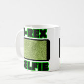 T-Rexセルフィー短い腕おもしろ恐竜マグカップ コーヒーマグカップ (正面左)