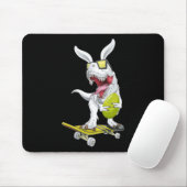 T Rex Easter Dinosaur Bunny Holding An Egg And Ska マウスパッド (マウス)