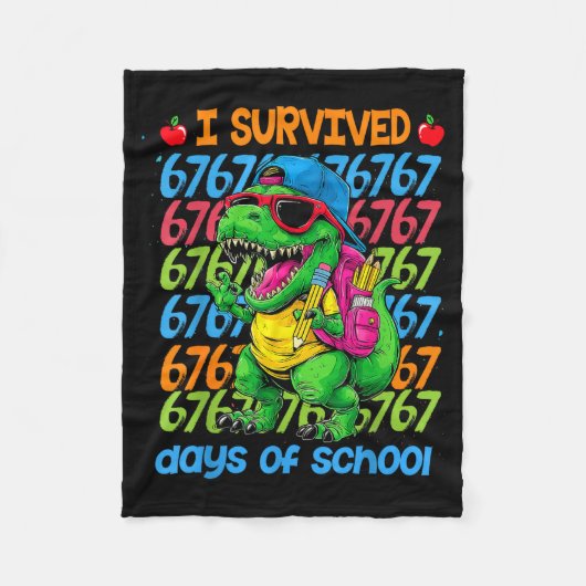 T-rex I Survived 67 Days Of School Six Seven Meme  フリースブランケット (正面)