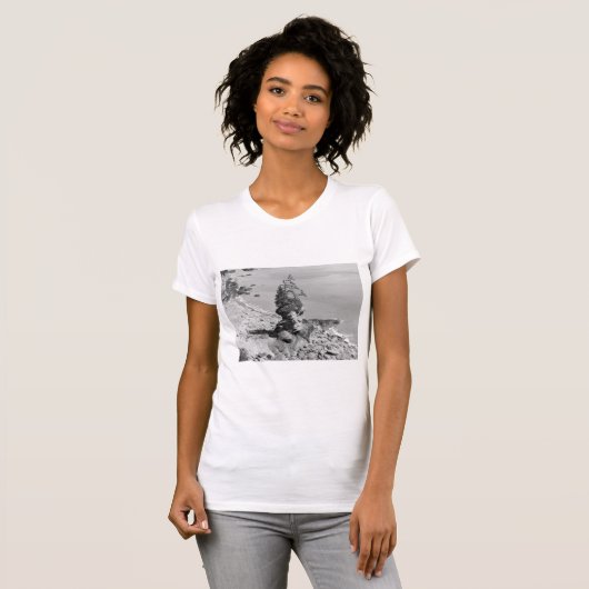 T-shirt grande taille pour dames, l'arbre seul tシャツ (正面フル)