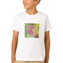 T-Shirt mit lachendem kleinen Auto, begeitet von H