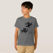 T-shirt Two scary fish, tattoo style, personalized Tシャツ (正面フル)