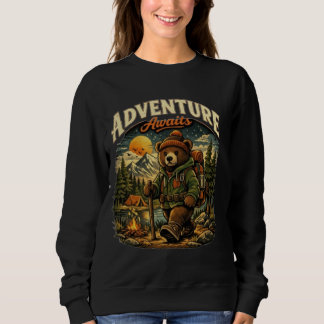 T-ShirtAdventure Awaits Vintage Bear Hiking Hoodie スウェットシャツ