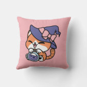 Tabby Witch Brew – Cute Halloween Cat Design クッション (裏面)