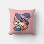 Tabby Witch Brew – Cute Halloween Cat Design クッション (正面)
