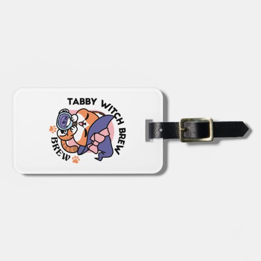 Tabby Witch Brew – Cute Halloween Cat Design ラゲッジタグ (正面横)